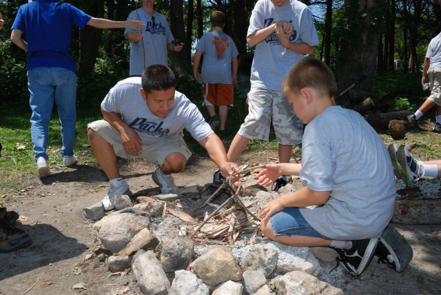 2010-Pack409-Blue-n-Gold - 033.jpg